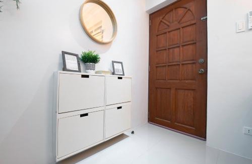 Pallocan Apartment | A Stylish Stay in Batangas City - Unit 103