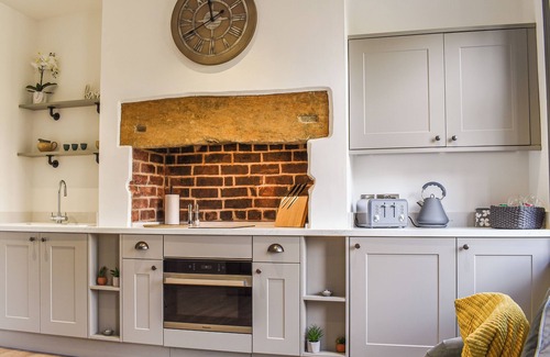 Chinley Cottage | A superbly finished holiday cottage lying within this quaint High Peak village.