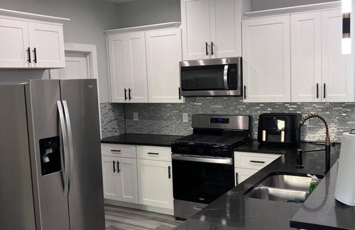 Northside House | A unique place with a style of its own, Situated 15 mins from downtown Houston.