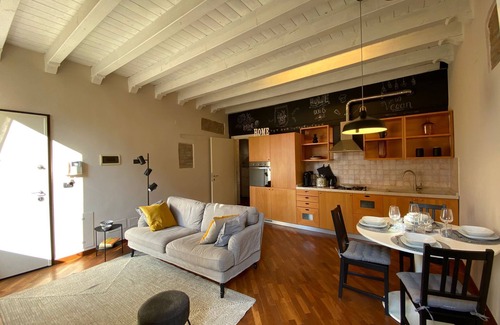 Centro Storico Sud Apartment | A view on Brescia's rooftops