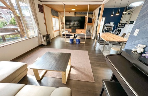 Noboribetsu House | A warm DIY space/Noboribetsu Hokkaidō