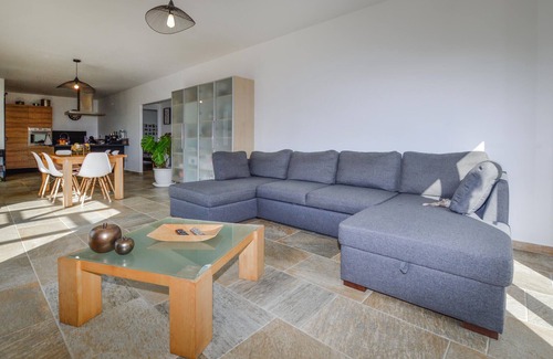 Bastelicaccia House | A wonderful Corsica vacation awaits you here in a family-friendly vacation home.