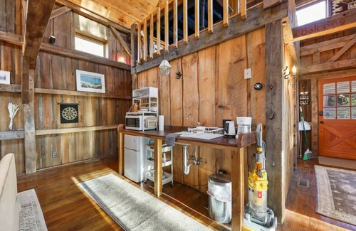 Monterey House | A Writer's Retreat at The Barn