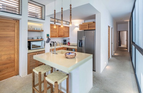 Hidalgo Villa | A3 King Suite Over Cliffs With Amazing Ocean View