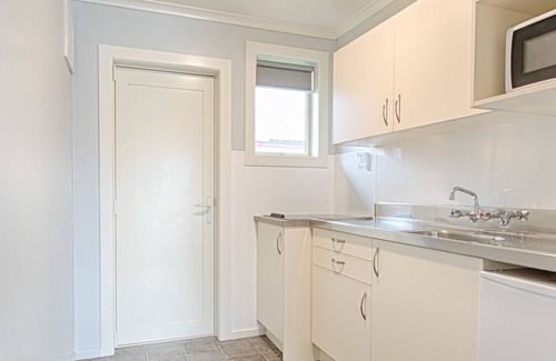 Oamaru Hotel | AAA Thames Court Motel