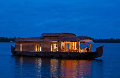 Kumarakom Boat Rental | Abad Premium House Boat