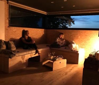 Hannut House | ABAROlodge