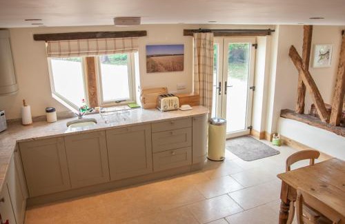 Thame House | Abbey Farm Glamping & Cottage