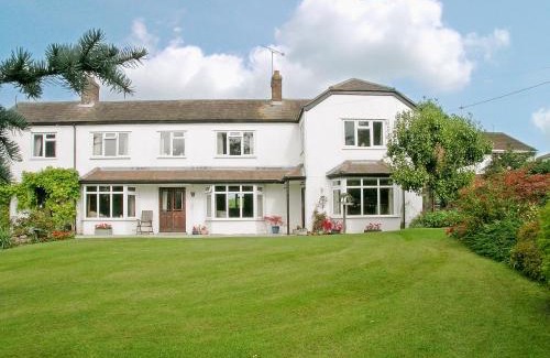 Devizes House | Abbotts Ball Farm
