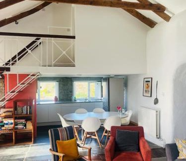 Saint Gennys House | Abel's Cottage gorgeous character barn Crackington