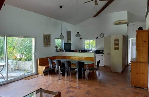 Esplas House | Abgeschiedens Haus mit Aussicht auf die Pyrenäen. Geeignet für Familien
