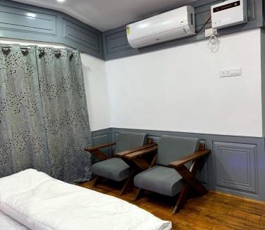 Nishat-Shalimar House | Abi Star Cottage