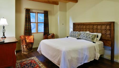 Abiquiu Hotel | Abiquiu Inn