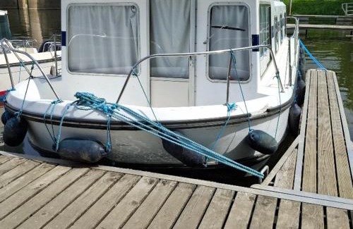 Chateauneuf-sur-Sarthe Boat Rental | Ablette - API-1-46-27