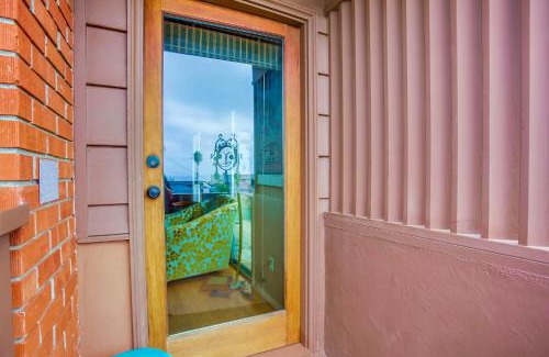 North Pacific Beach House | Above the Beach