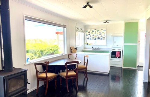 Riversdale House | Absolute Beach Front Bach
