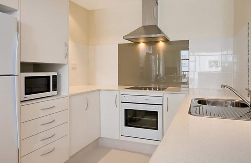 Coolangatta Apartment | Absolute Beach Front Apart. Coolangatta 27th December 2025 to 10thJanuary 2026.