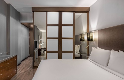Rejas Hotel | AC Hotel by Marriott Madrid Airport