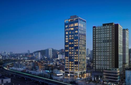 Geumjeong-dong Hotel | AC Hotel by Marriott Seoul Geumjeong