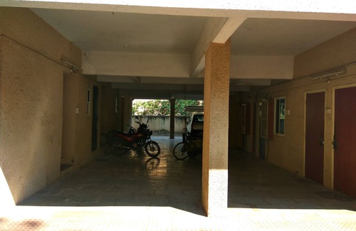 Kothrud House | AC Studio Room ! Comfortable stay in heart of city!