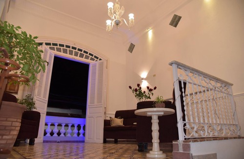 Tivoli House | ACA Auténtica Casa Antigua