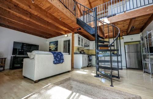 Southwest Harbor House | Acadia Park Suites Condo