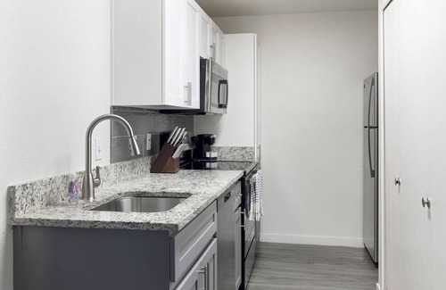Tempe Apartment | Access 1BD 2 - One Bedroom Apartment, Sleeps 2