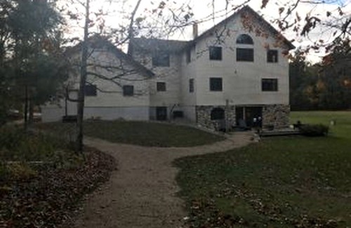 Walker Other | Accommodation ∙ 1 bedroom ∙ 18 guests