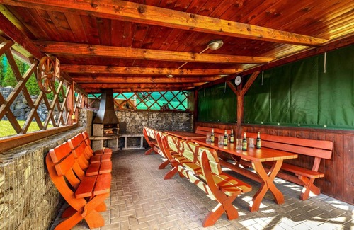 Jilove Other | Accommodation ∙ 3 bedrooms ∙ 18 guests
