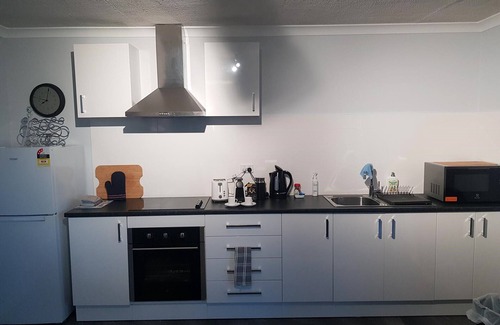 Swan View House | Accommodation on the escarpment of Perth Hills - incredible views and sunsets