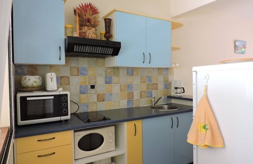 Sainte-Anne Apartment | Accommodation with swimming pool in attractive 3-unit residence. 1.2 km from the beach.
