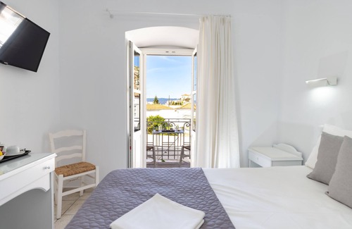 idhra Hotel | Achilleas Pension