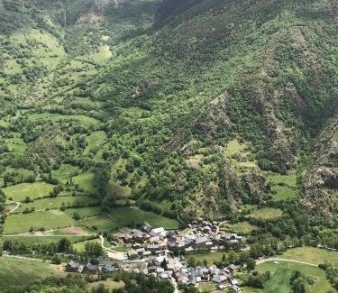 Isil Ski Chalet | Acogedora casita en el Pallars