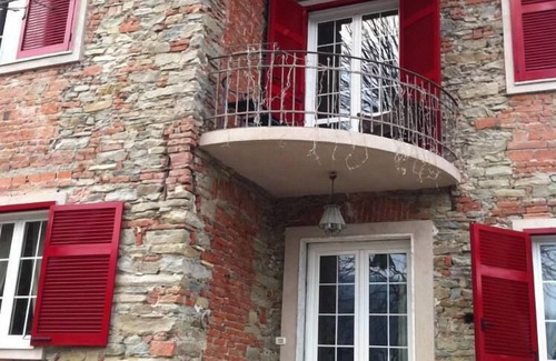 Acqui Terme Apartment | Acqui Terme: House with a garden in Monferrato, immersed in the vineyards