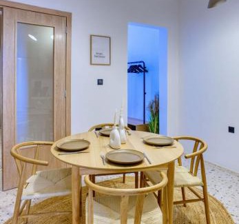 Dafni Villa | Acropolis & Sea View Villa with Whirlpool & BBQ