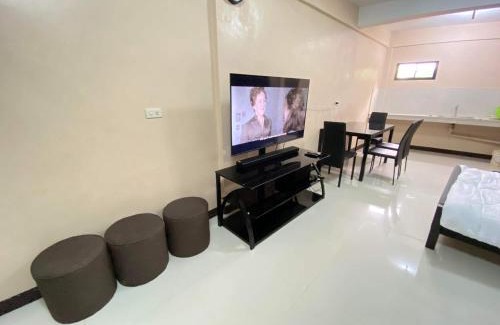 Pandi House | Adam's Hotel Apartment