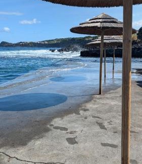 Lajes do Pico Ski Chalet | Adega do capitao