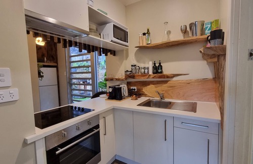 Crafers Apartment | Adelaide Hills - Kashikari Retreat - Couples Private Members Onsen