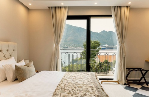 Dobrota Hotel | Adiya Signature Hotel