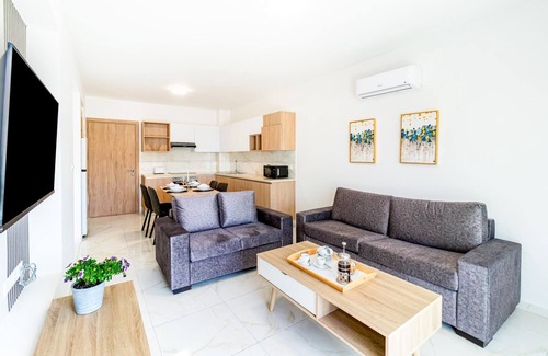 Universal Apartment | Adolina One Bedroom Apartment 203