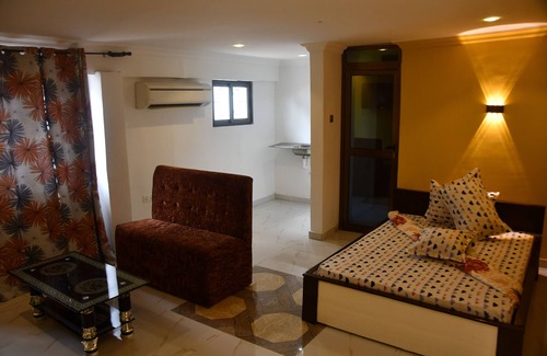 North Tongu Hotel | Adomi Hotel