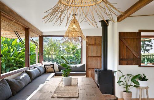 Ewingsdale Villa | Adora Villa