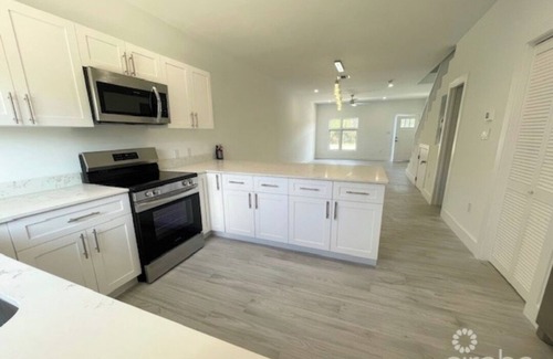 East End Apartment | Adorable 2-bedroom apartment with AC in East End, Grand Cayman