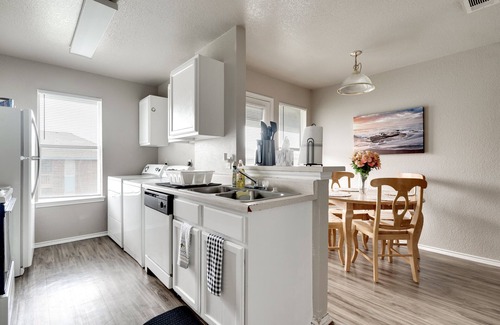 Killeen Condo | Adorable 2-bedroom condo mins from Ft Hood & Town
