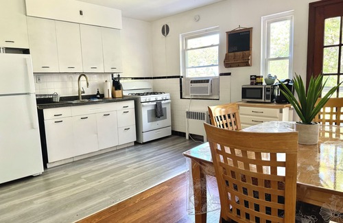 Westwood Apartment | Adorable Apartment,tPet Friendly, Close to Downtown and Hospitals