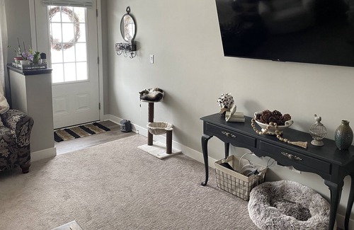 Rogers House | Adorable Cozy and Family Friendly