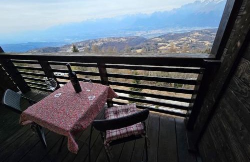 Belluno Apartment | Adorable Dolomiti View Point Studio