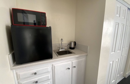 Monrovia House | Adorable Guest Suite/Monrovia Old Town/Pasadena/COH