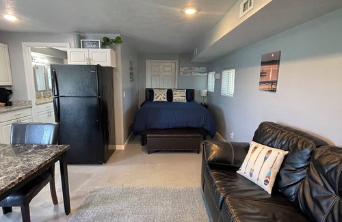 Simonton Lake Apartment | Adorable Lakeside Dream Studio on Simonton Lake