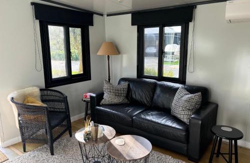 Longlands Apartment | Adorable little container house